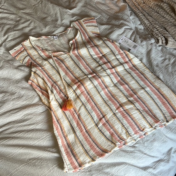 Tribal Jeans Short Sleeve Elegant Blouse - Never Worn - Picture 2 of 2